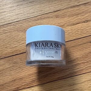 Kiara Sky Dip Powder in Lunar or Later